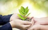 اهدای ۲۵۰ بسته لباس گرم به فرزندان مددجویان تحت پوشش