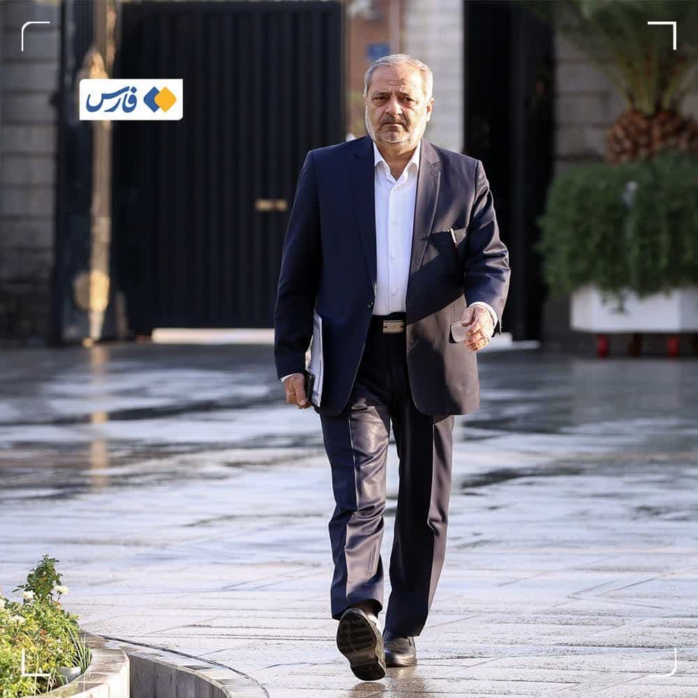 وزیر آموزشوپرورش: پیگیر تبدیل وضعیت قرارداد نیروهای خریدخدمت هستیم وزیر آموزشوپرورش: پیگیر تبدیل وضعیت قرارداد نیروهای خریدخدمت هستیم