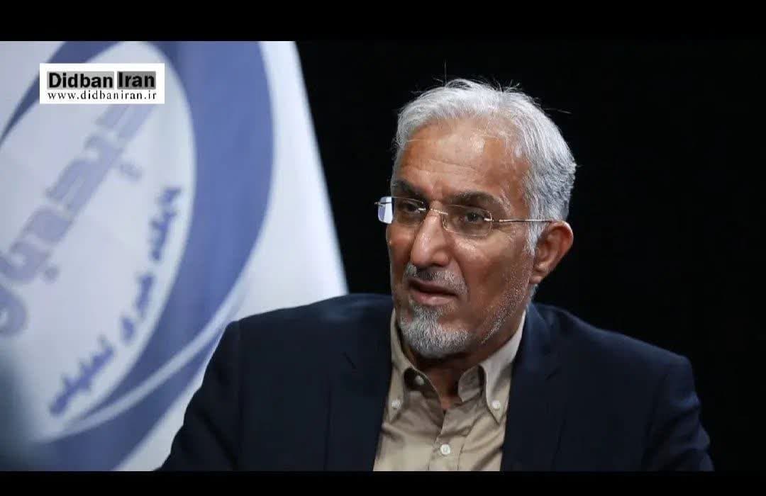 دلار به بالای ۱۱۰ هزار تومان می رسد/ نظام بین بقای خودش و بقای مافیاها یکی را انتخاب کند دلار به بالای ۱۱۰ هزار تومان می رسد/ نظام بین بقای خودش و بقای مافیاها یکی را انتخاب کند