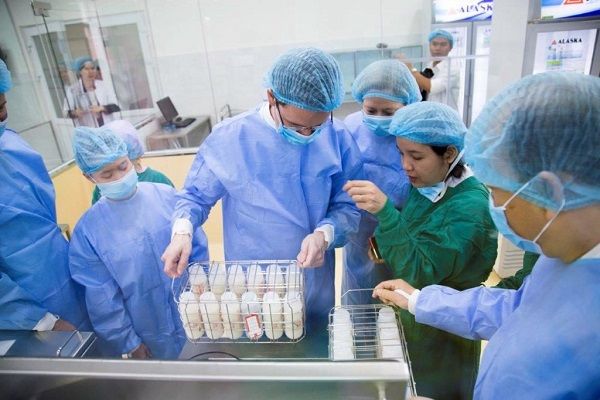 استقبال بانوان اسلامشهری از بانک شیر مادر