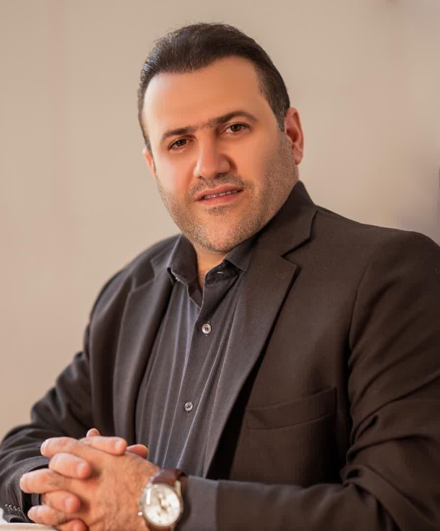 تیم فرماندار در حال تکمیل است / اندک اندک جمع یاران می رسند! تیم فرماندار در حال تکمیل است / اندک اندک جمع یاران می رسند!
