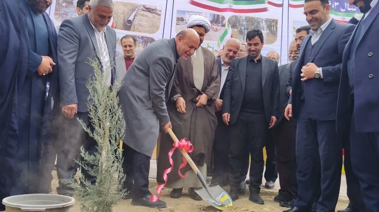 بهره برداری از بوستان شهید وطنی اسلامشهر بهره برداری از بوستان شهید وطنی اسلامشهر