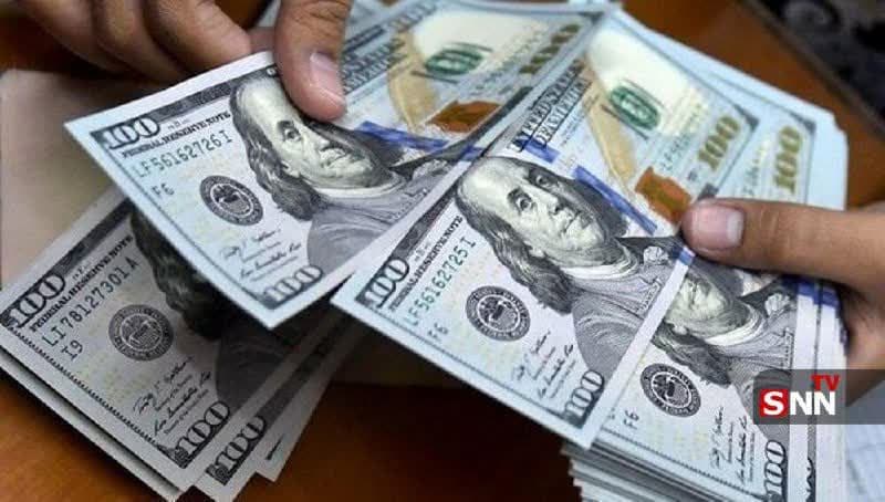 دلار بدون وزیر اقتصاد همچنان میریزد دلار بدون وزیر اقتصاد همچنان میریزد