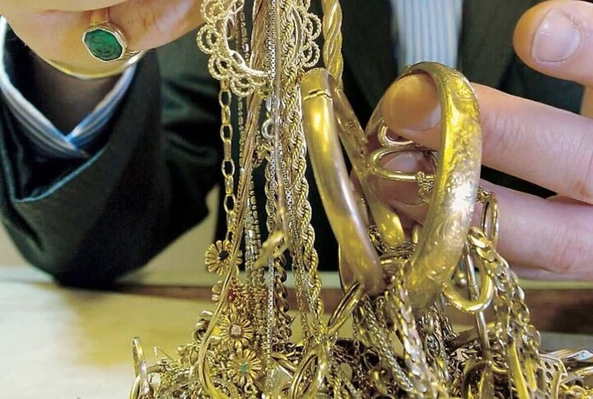 دستگیری سارقان زورگیر طلاجات بانوان سالخورده در اسلامشهر دستگیری سارقان زورگیر طلاجات بانوان سالخورده در اسلامشهر