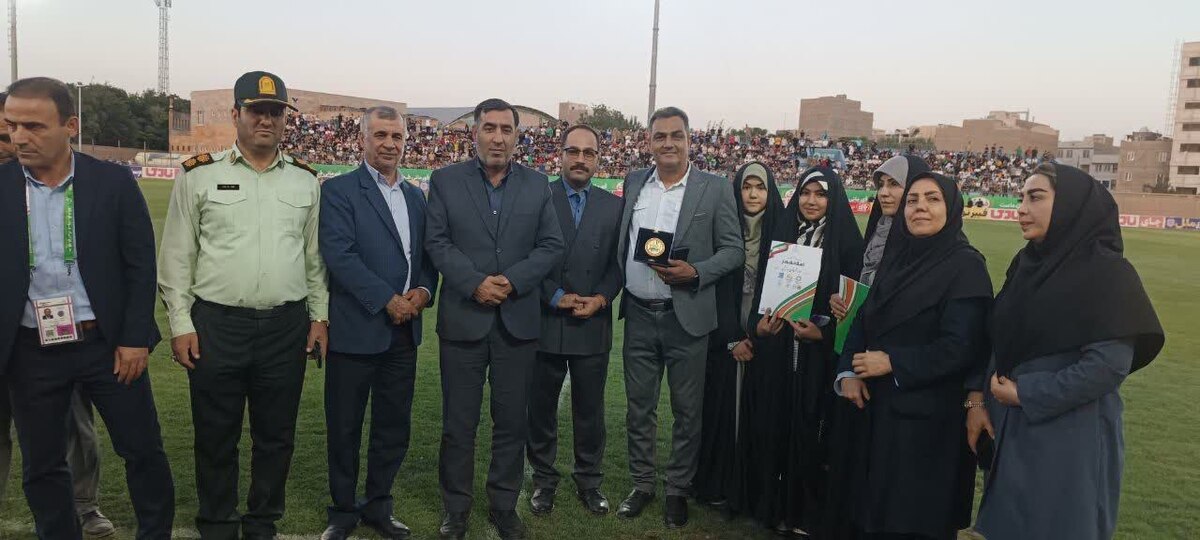 از زوج ورزشکار جوان اسلامشهری تقدیر شد از زوج ورزشکار جوان اسلامشهری تقدیر شد