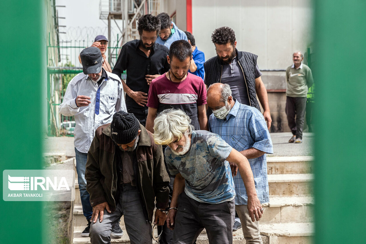 جمعآوری معتادان متجاهر محدوده اتوبان آزادگان تا اسلامشهر تهران جمعآوری معتادان متجاهر محدوده اتوبان آزادگان تا اسلامشهر تهران