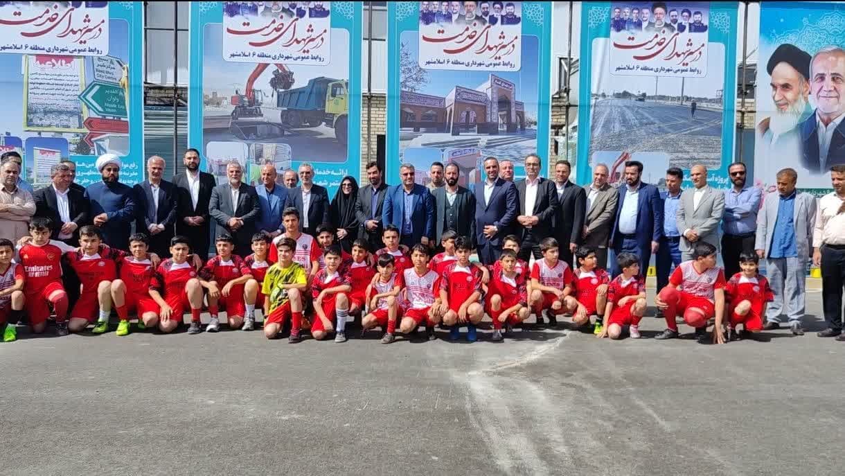 کلنگ زنی پروژه دور برگردان غیر همسطح شهرک گلها در کمربندی الغدیر کلنگ زنی پروژه دور برگردان غیر همسطح شهرک گلها در کمربندی الغدیر