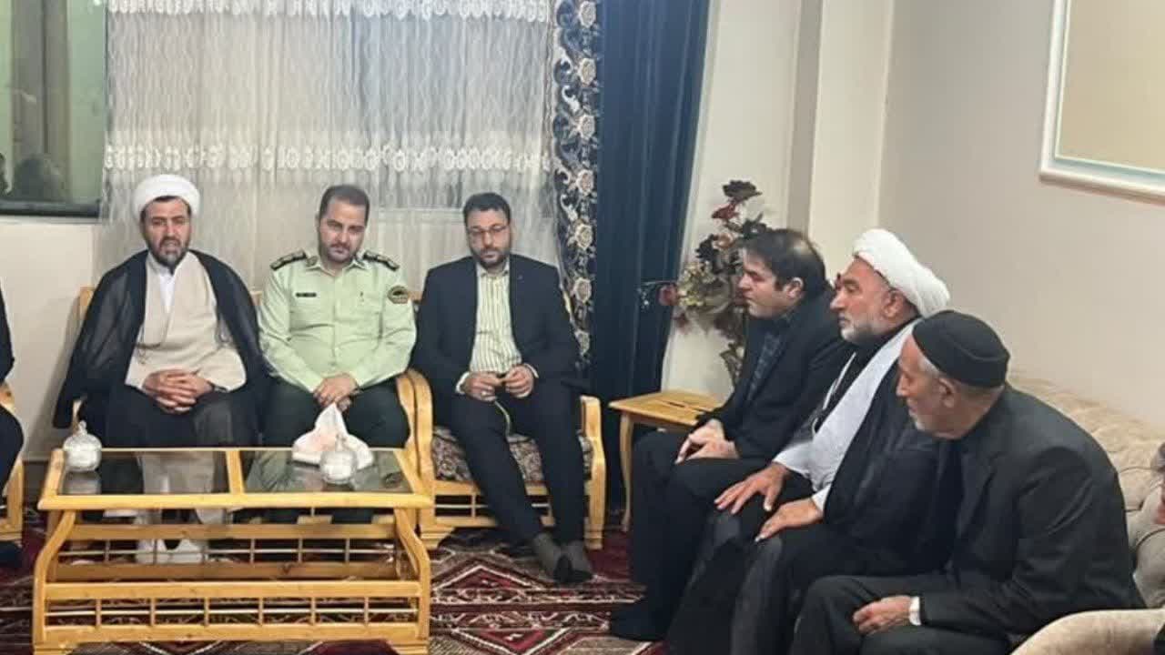 امام جمعه اسلامشهر هم به دیدار با خانواده الهه حسین‌نژاد رفت