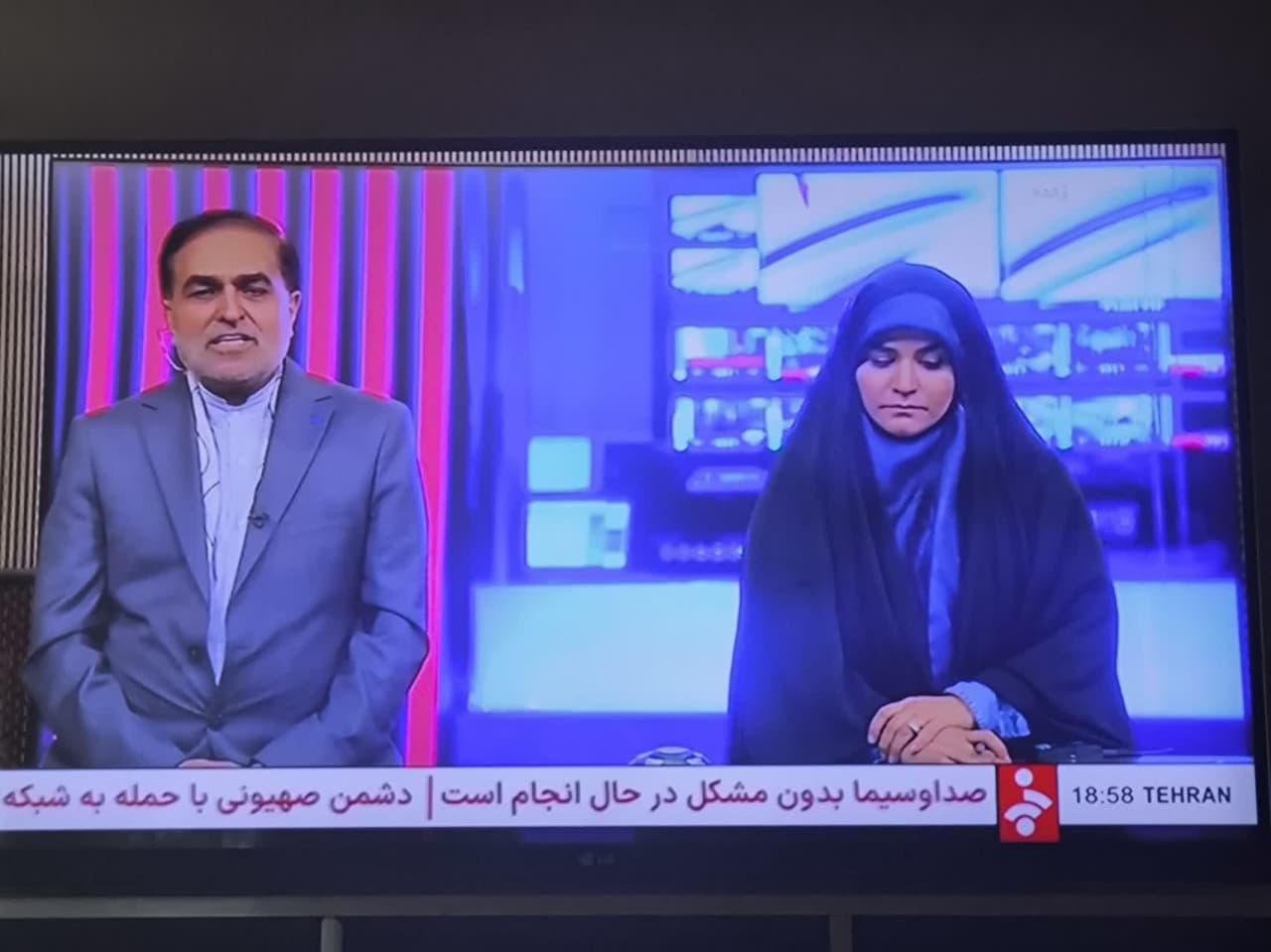 سحر امامی مجری تاریخ ساز صداوسیما مقابل دوربین/حمله صهیونیست‌ها به صدا و سیما