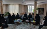 دیدارجمعی از بانوان ادارات بخش چهاردانگه با خانواده شهیده جنگ تحمیلی ۱۲ روزه دیدارجمعی از بانوان ادارات بخش چهاردانگه با خانواده شهیده جنگ تحمیلی ۱۲ روزه
