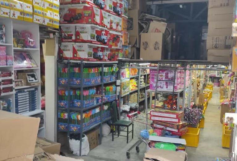 کشف چهارهزار قطعه اسباب بازی قاچاق در اسلامشهر